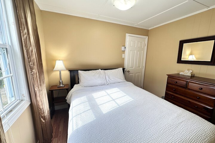 Room 54 of 122