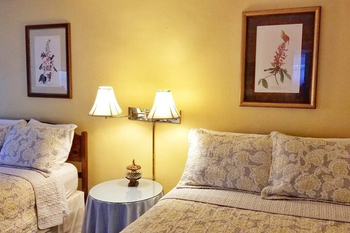 Room 6 of 27