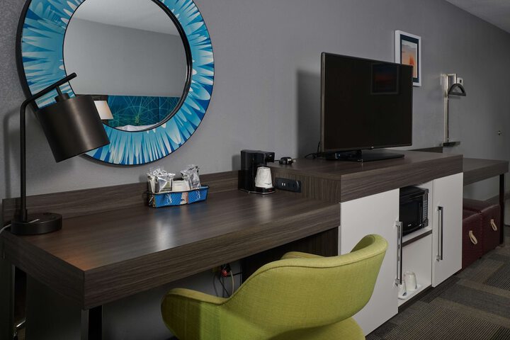 Room 14 of 21