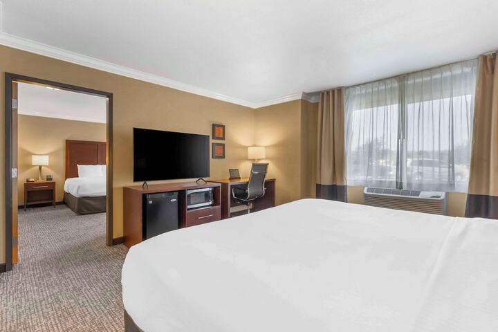 Room 25 of 62