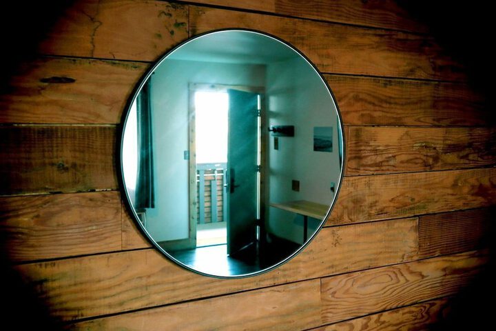 Room 44 of 76