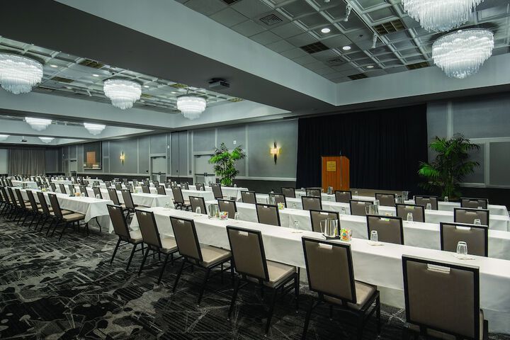 The Madison Concourse Hotel and Governors Club