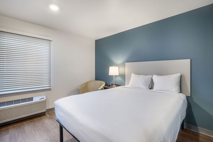WoodSpring Suites Libertyville - Chicago