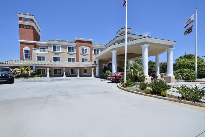 Hotel 2 of 69