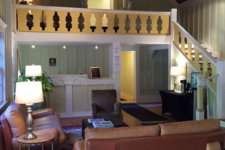 Highland Dell Lodge
