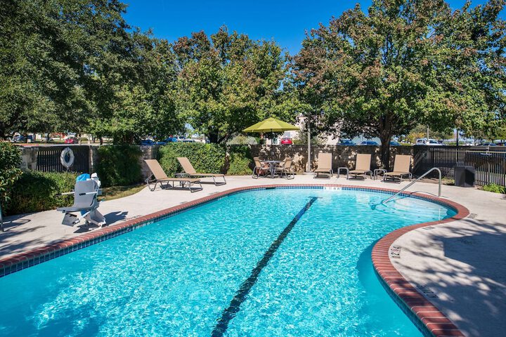 Pool 3 of 25