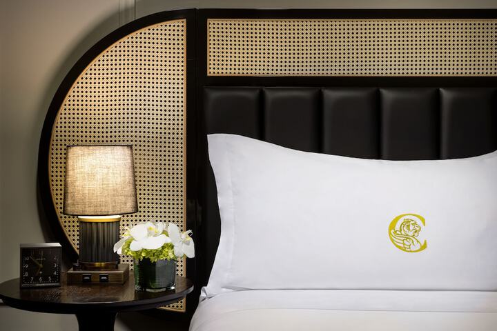 The Candler Hotel Atlanta Curio Collection by Hilton