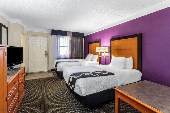 Room 53 of 66