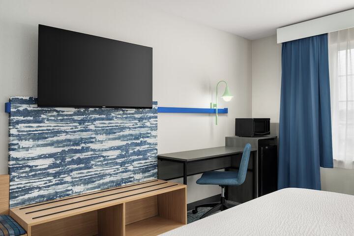 Garner Hotel Madison Huntsville Airport by IHG