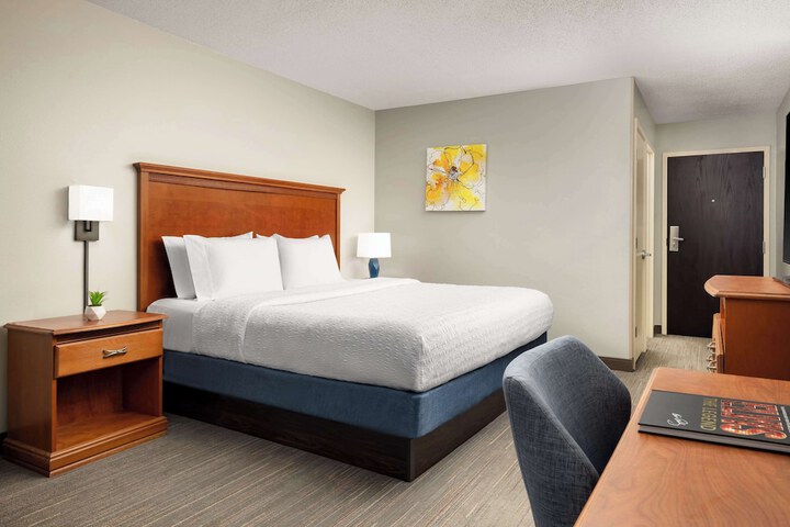 Room 13 of 29