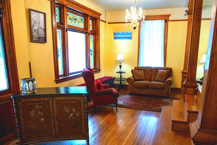 Elk River Hotel