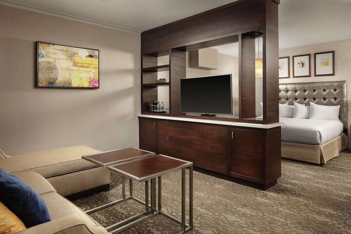 Room 26 of 60