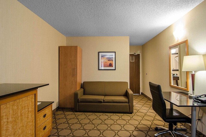 Room 22 of 36