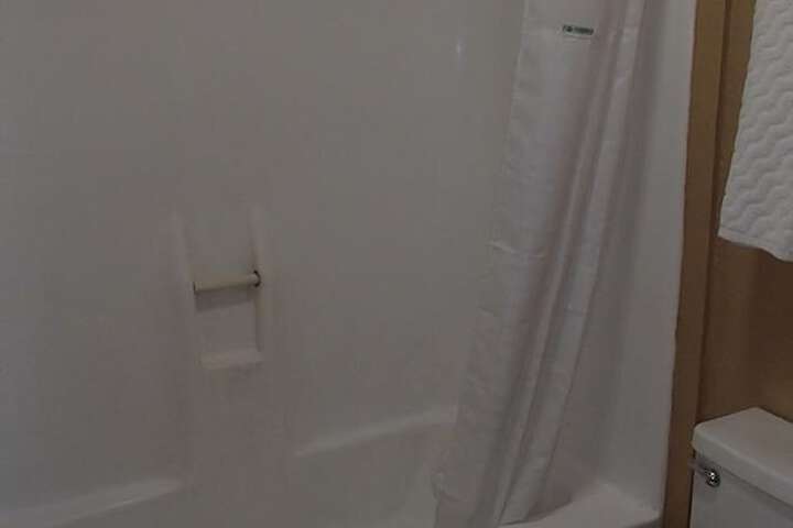 Room 5 of 13