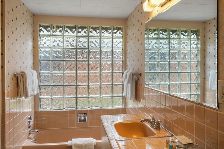 El Western Cabins & Lodges