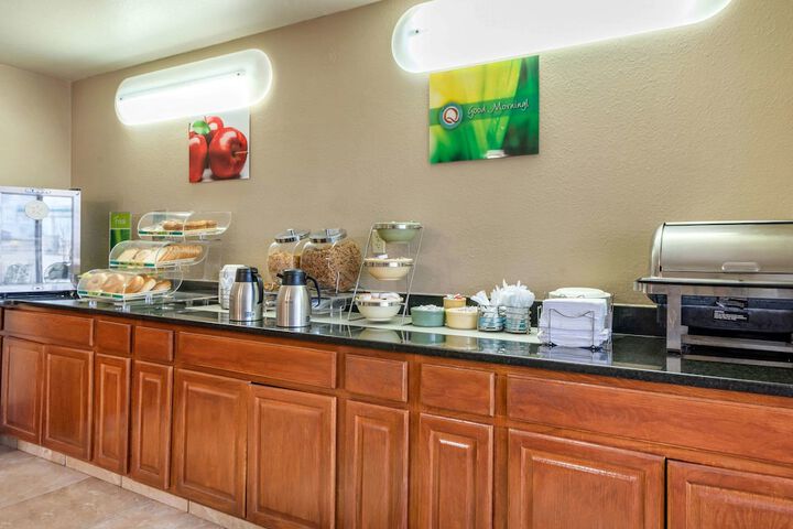 Breakfast/Coffee Service 43 of 46