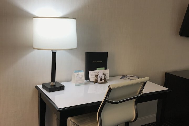 Room 6 of 34