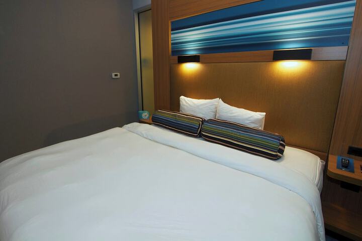 Room 25 of 50