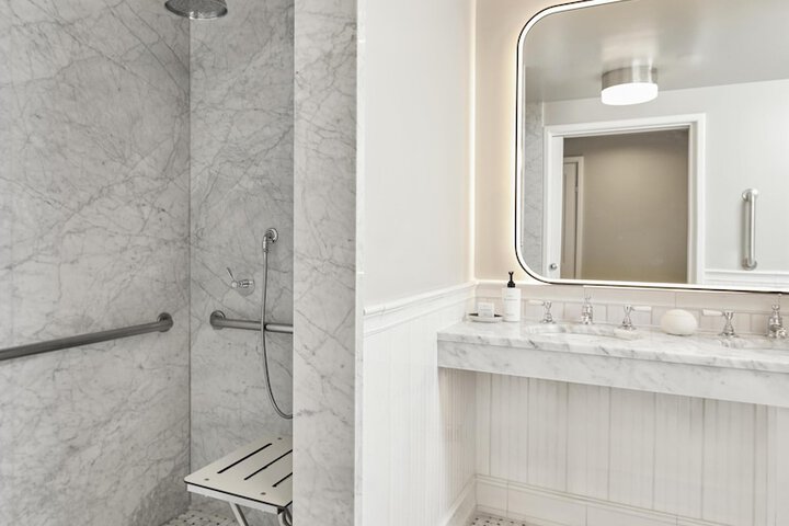 Cameo Beverly Hills LXR Hotels & Resorts