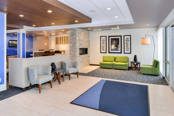 Holiday Inn Express & Suites Ogallala by IHG