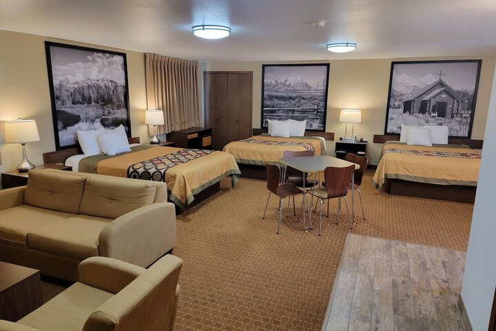 Room 19 of 41