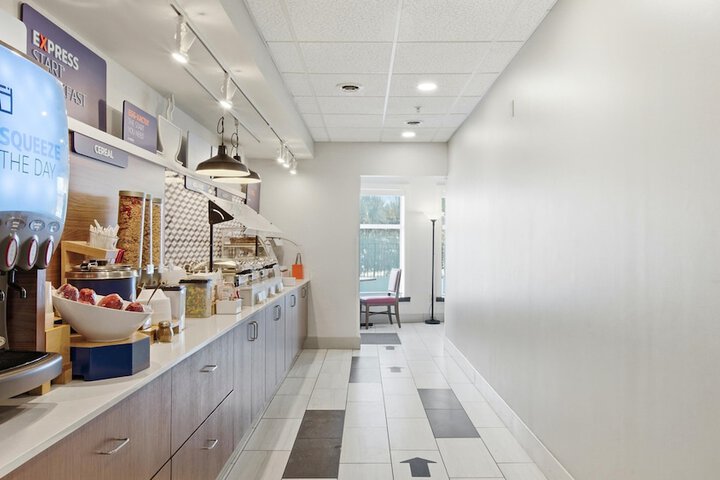 Holiday Inn Express & Suites Bethlehem Arpt-Allentown Area