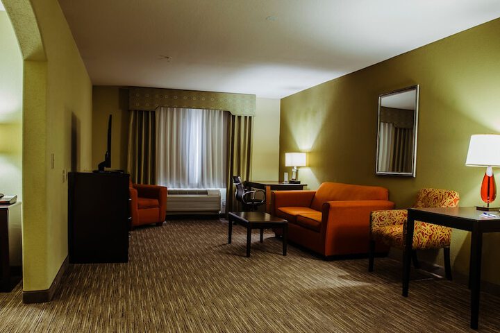 Room 23 of 42