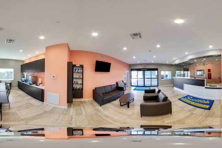 Hotel Interior 11 of 43