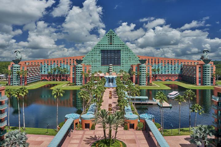 Hotel 4 of 170