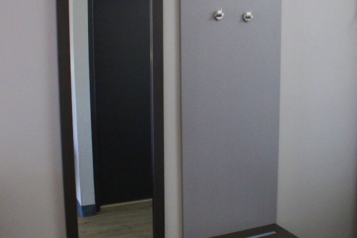 Room 18 of 25
