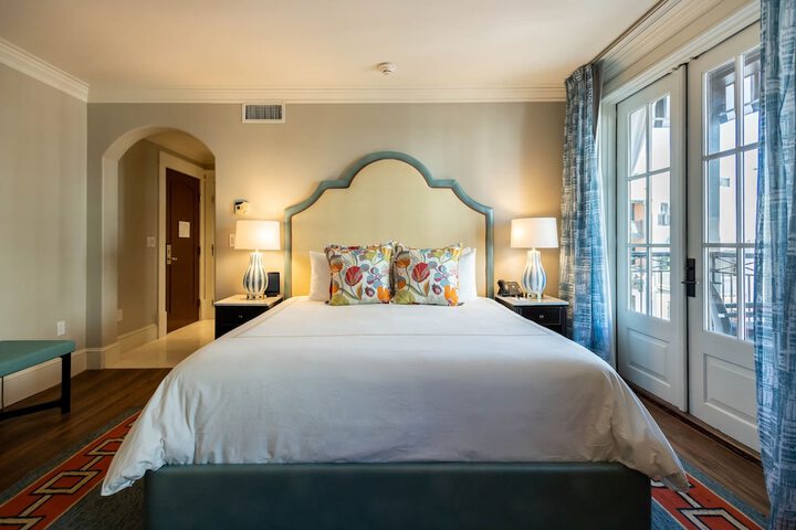 Room 11 of 42