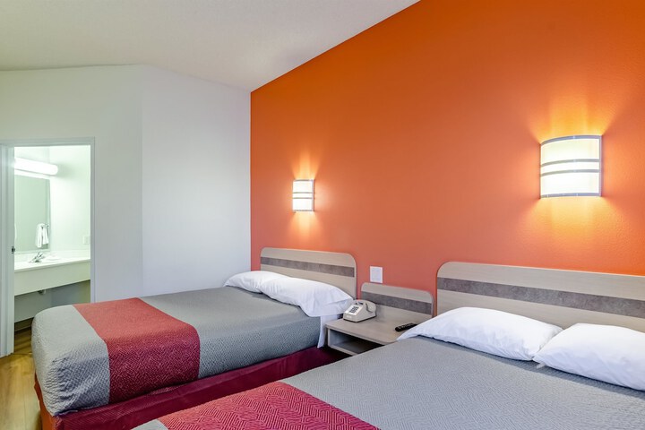 Room 21 of 22