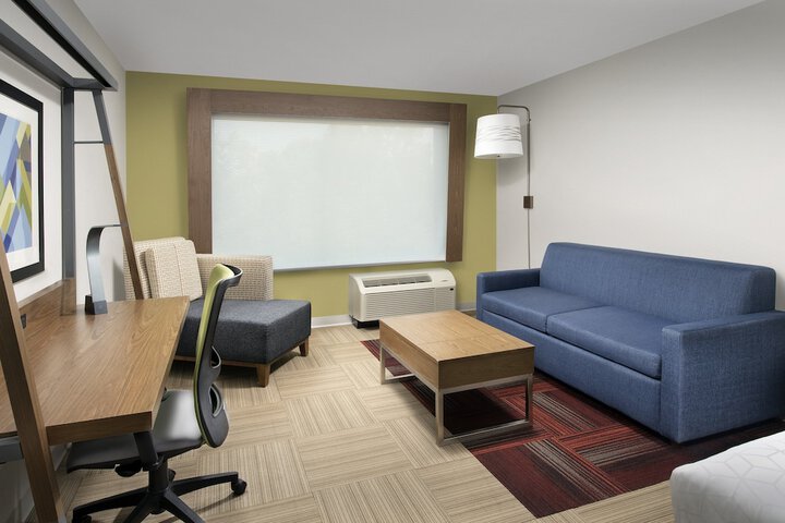 Room 30 of 52