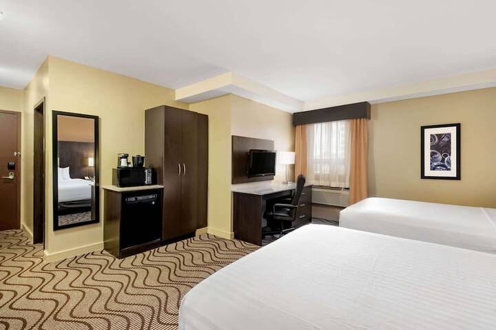 Room 18 of 31