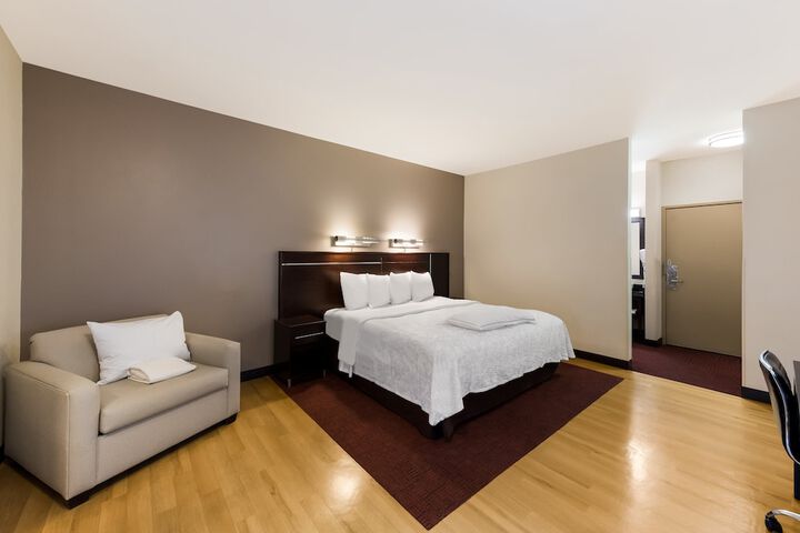 Room 16 of 42
