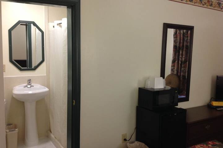 Room 19 of 19