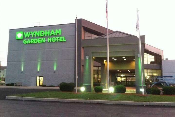 Wyndham Garden Conference Center Champaign / Urbana