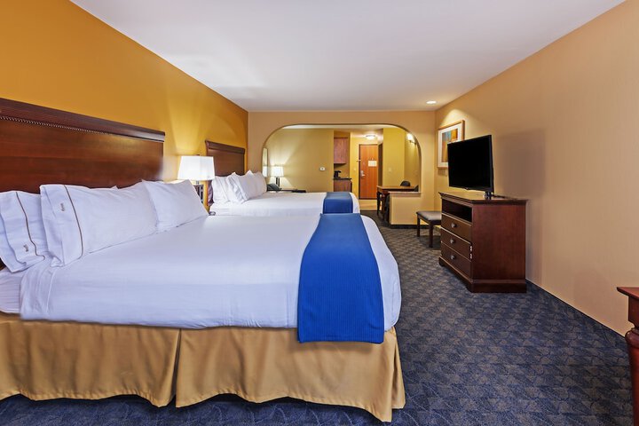 Room 21 of 40