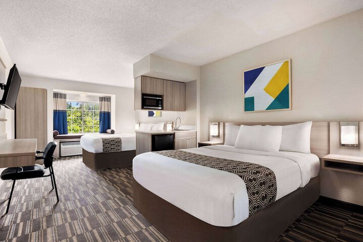 Microtel Inn & Suites by Wyndham Florence / Cincinnati Airport