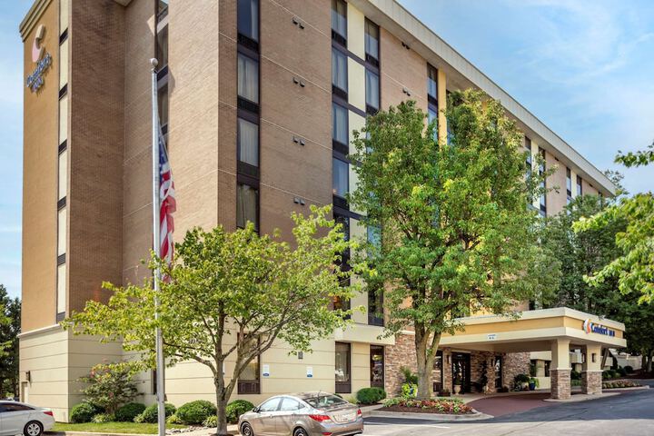 Hotel 2 of 41