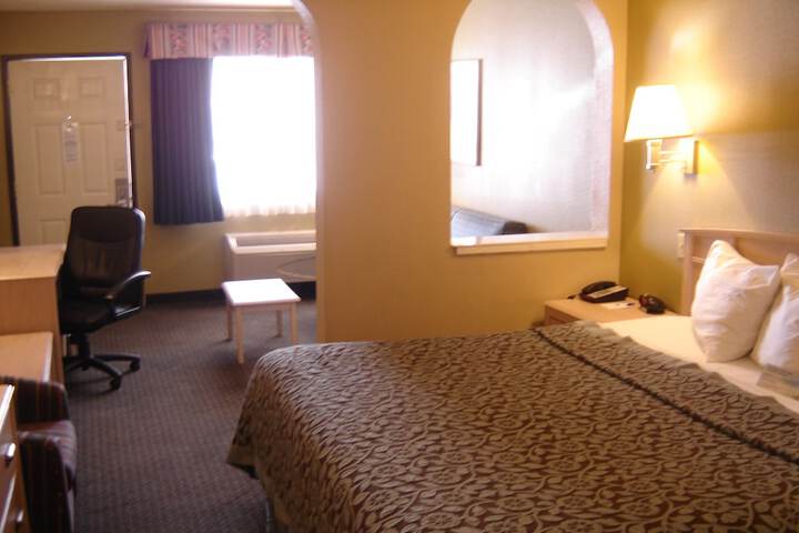 Room 21 of 61