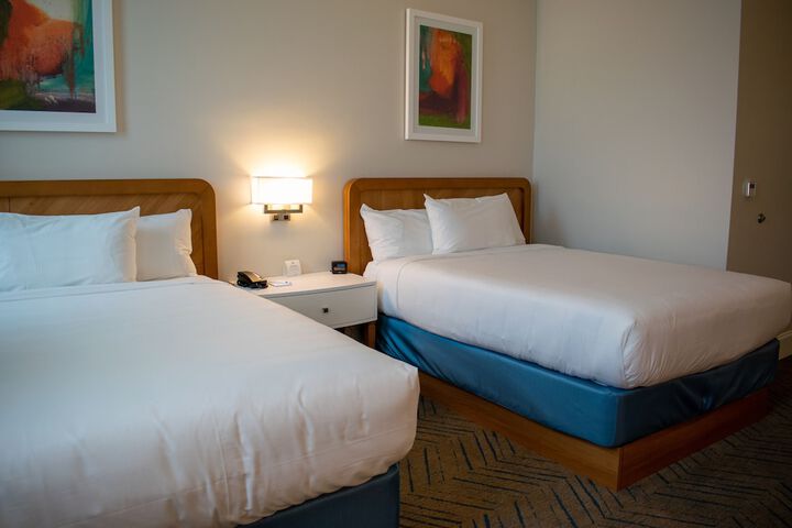 Room 28 of 46