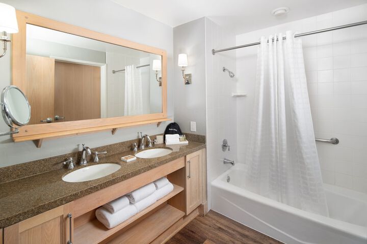 Room 10 of 62
