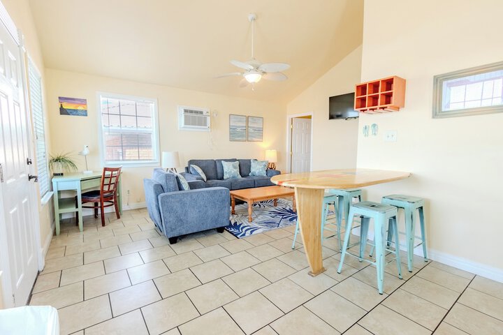 Shark Reef Resort Motel & Cottages