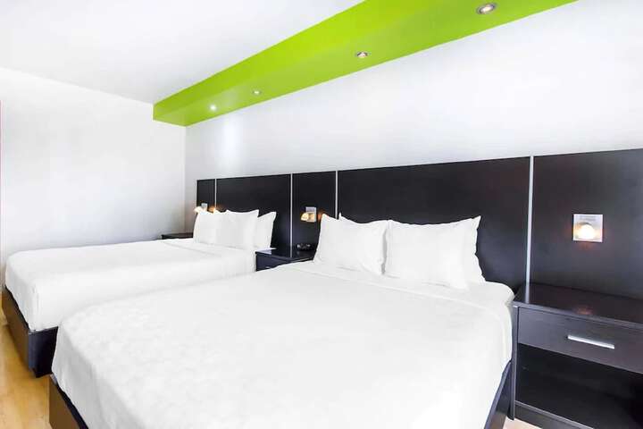 Travelodge by Wyndham Trois-Rivieres
