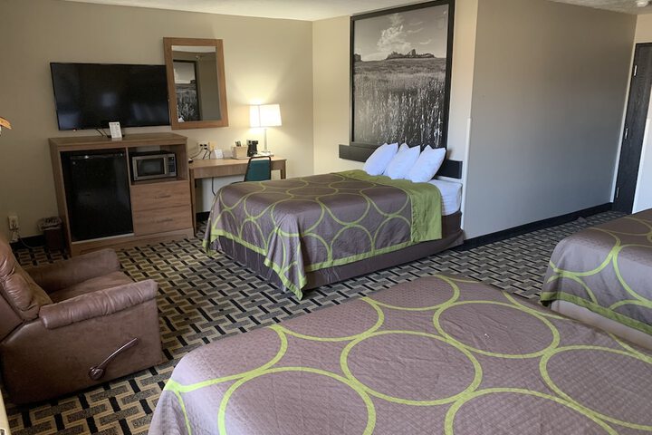 Room 37 of 60