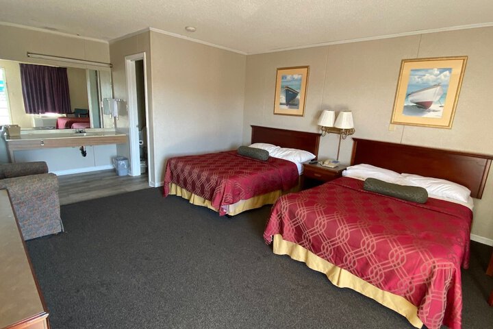 Room 11 of 12