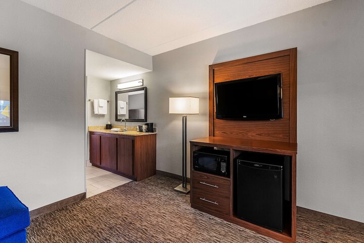 Room 19 of 40