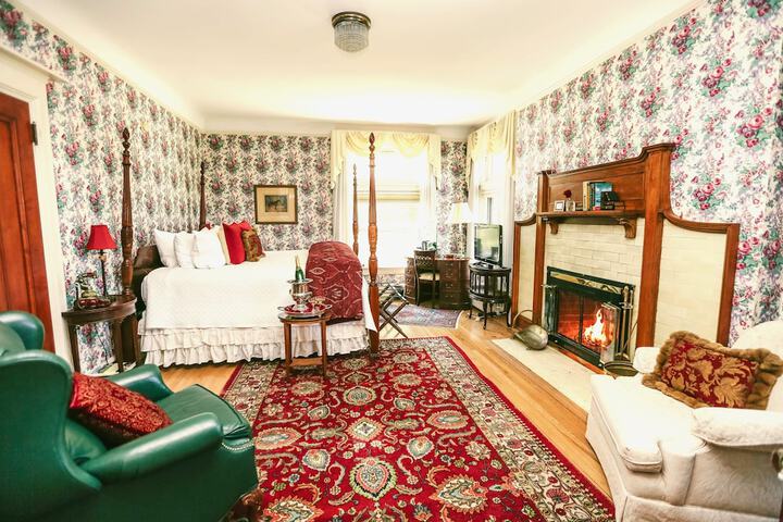 Room 106 of 275