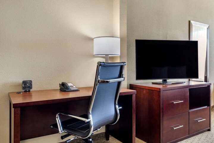 Room 15 of 48